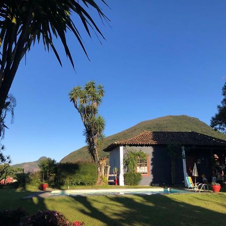 Casa Temporada Com Tranquilidade E Aconchego - Petropolis - Rj Villa Luaran gambar